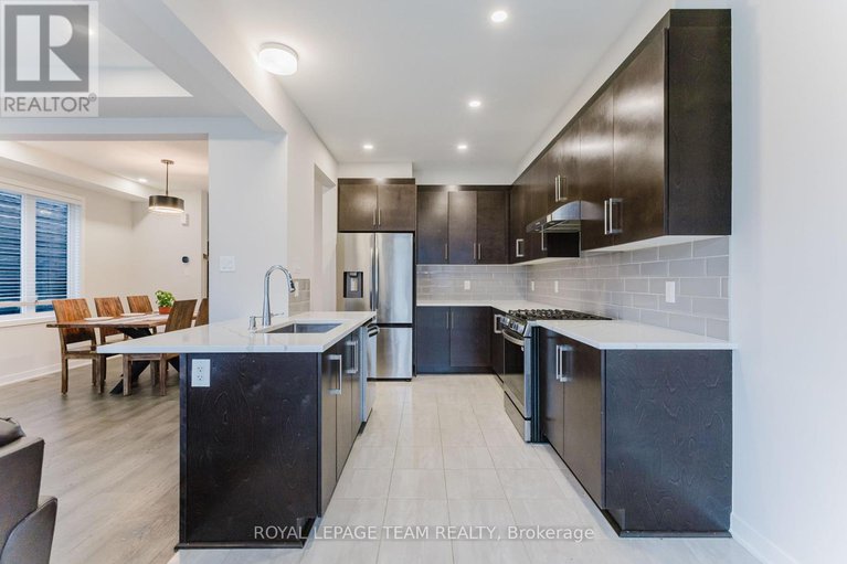 28640358/611-fenwick-way/stonebridge/ottawa/ontario/K2J7E5_13