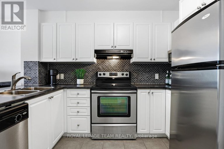 28754800/a-560-chapman-mills-drive/strandherd/ottawa/ontario/K2J3V2_14