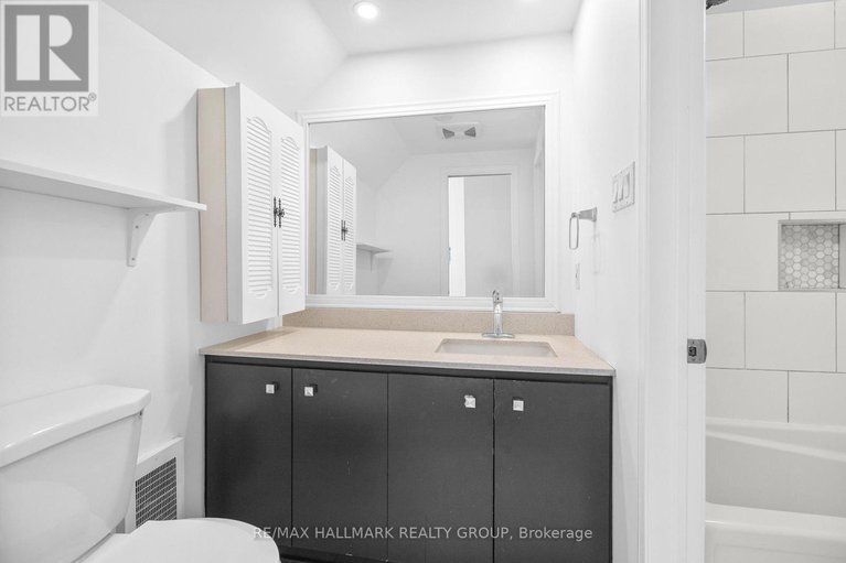 29504142/2-19-montcalm-street/ottawa-east/ottawa/ontario/K1S0A2_24