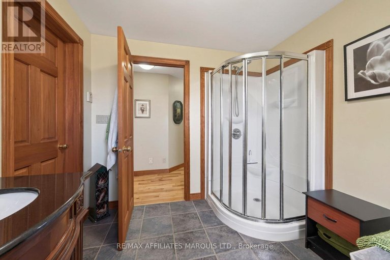 29638282/18604-mcgillivray-road/south-glengarry-charlottenburgh-twp/south-glengarry/ontario/K0C1S0_34