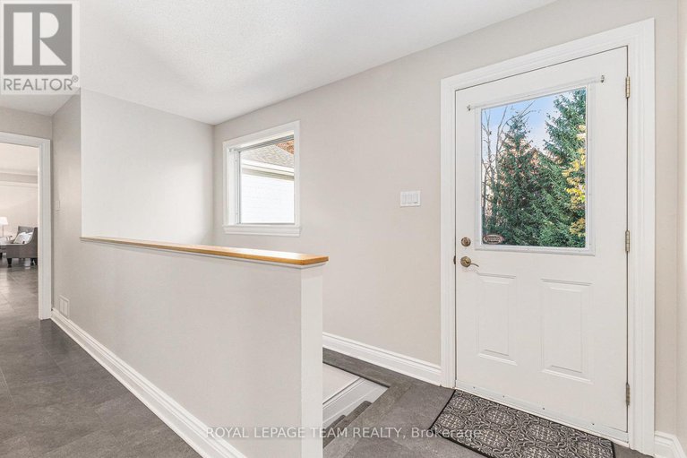 29046501/23-cypress-gardens/stittsville-south/ottawa/ontario/K2S1W6_27