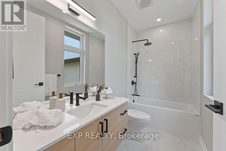 29067120/261-dovercourt-avenue/westborohampton-park/ottawa/ontario/K1Z5P5_29