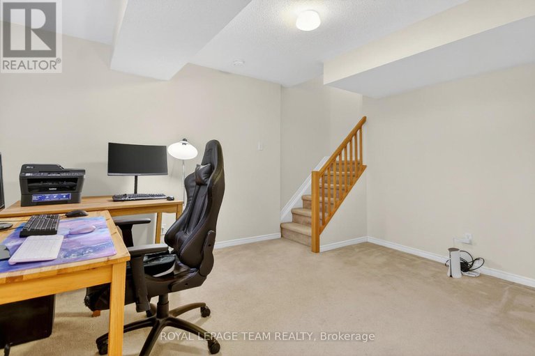 29445574/48-jackman-terrace/katimavik/ottawa/ontario/K2L4E1_81