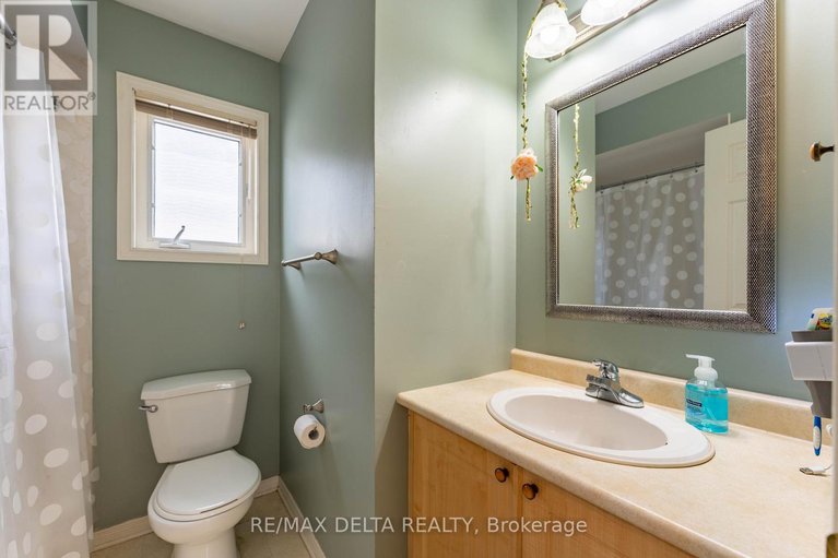 28540257/1610-duplante-avenue/fallingbrookpineridge/ottawa/ontario/K4A4A2_27
