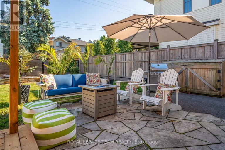 29622537/513-windermere-avenue/mckellarhighland/ottawa/ontario/K2A2W3_29