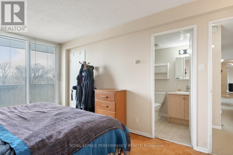 29617945/207-265-poulin-avenue/britannia/ottawa/ontario/K2B7Y8_21