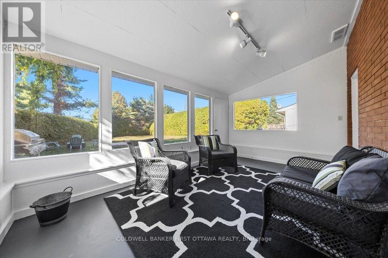 29487497/13-edgebrook-road/lynwood-village/ottawa/ontario/K2H6C2_22