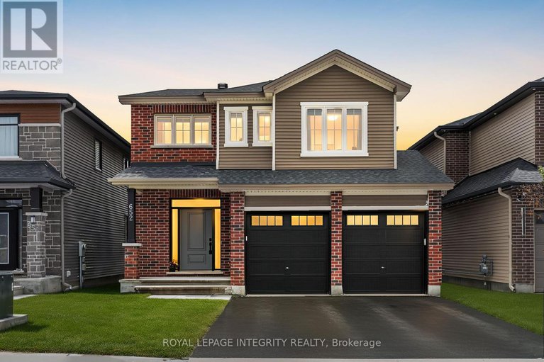 29093946/652-moonflower-crescent/blossom-parkkemp-parkfindlay-creek/ottawa/ontario/K1T0X8_1