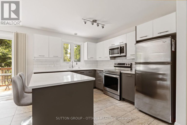 28905920/220-agathe-street/clarencerockland-twp/clarence-rockland/ontario/K4K1K7_10