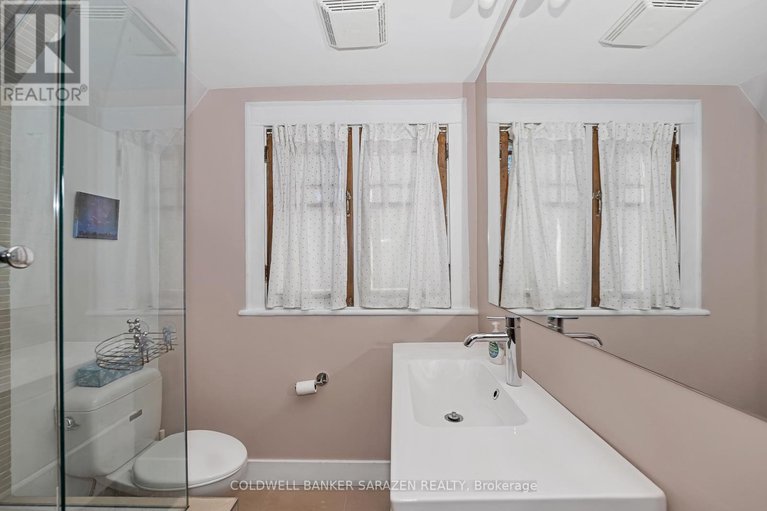 29362996/211-b-melrose-avenue/civic-hospital/ottawa/ontario/K1Y1V3_23