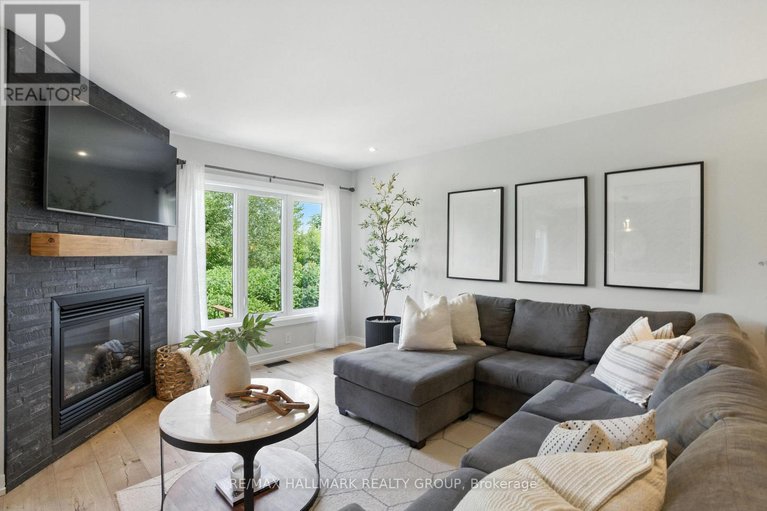 28521802/2253-marble-crescent/town-of-rockland/clarence-rockland/ontario/K4K0G9_19