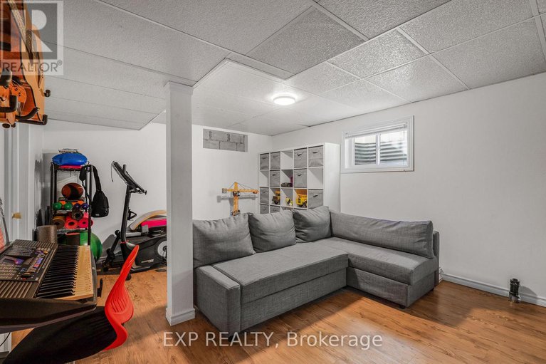 29412976/1601-bottriell-way/fallingbrookpineridge/ottawa/ontario/K4A1W5_24