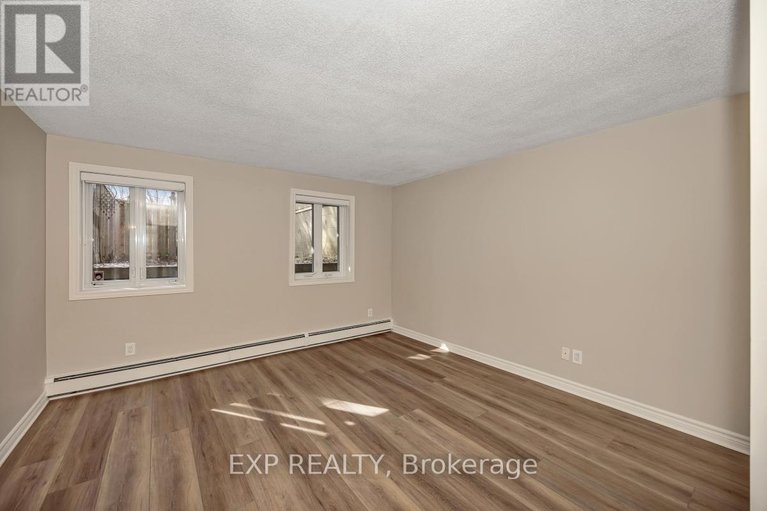 29666454/45-crispin-private/manor-park/ottawa/ontario/K1K2T7_21