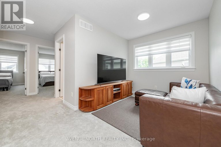 29416953/448-rochefort-circle/avalon-west/ottawa/ontario/K4A0M9_15