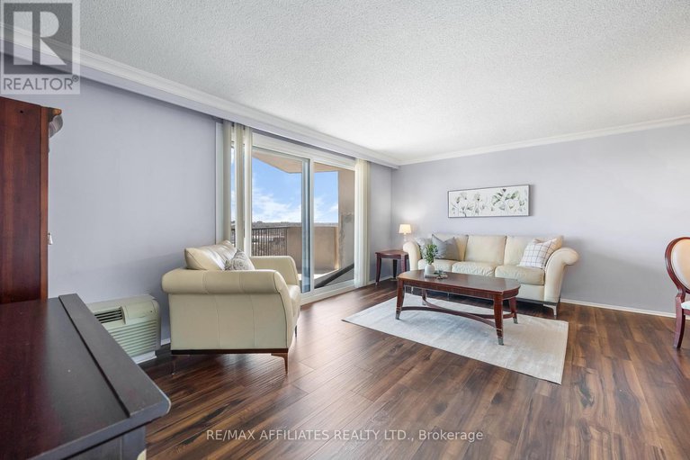 28925506/2305-1025-richmond-road/woodroffe/ottawa/ontario/K2B8G8_5