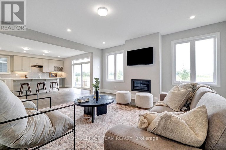 28670330/219-parsnip-mews/goulbourn-twp-from-franktown-rdsouth-to-rideau/ottawa/ontario/K0A2Z0_15