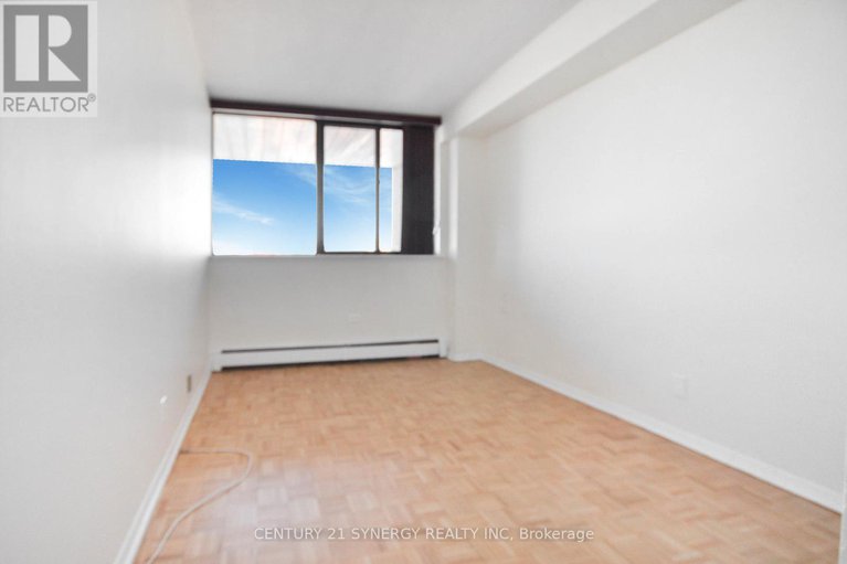 29138209/631-515-st-laurent-boulevard/viscount-alexander-park/ottawa/ontario/K1K3X5_23