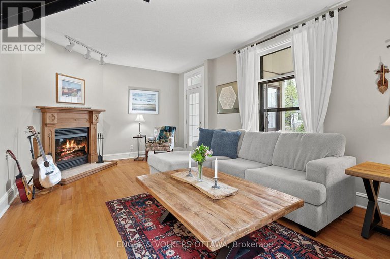 28288028/674-melbourne-avenue/laurentianview/ottawa/ontario/K2A1X5_17