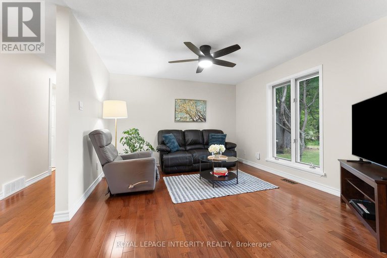 28594560/7403-rideau-valley-drive-s/rideau-twp-s-of-reg-rd-6-e-of-mccordick-rd/ottawa/ontario/K0A2E0_5