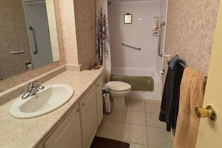 29619261/1217-20-chesterton-drive/borden-farmstewart-farmcarleton-heightsparkwood-hills/ottawa/ontario/K2E6Z7_10