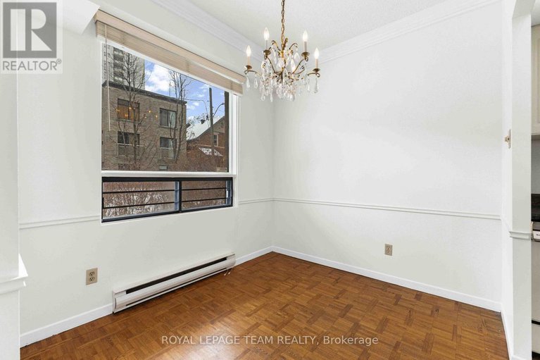 29180471/101-20-the-driveway-drive/ottawa-centregolden-triangle/ottawa/ontario/K2P1C8_13