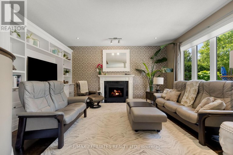 28643911/116-coyote-crescent/stittsville-south/ottawa/ontario/K2S2G4_13