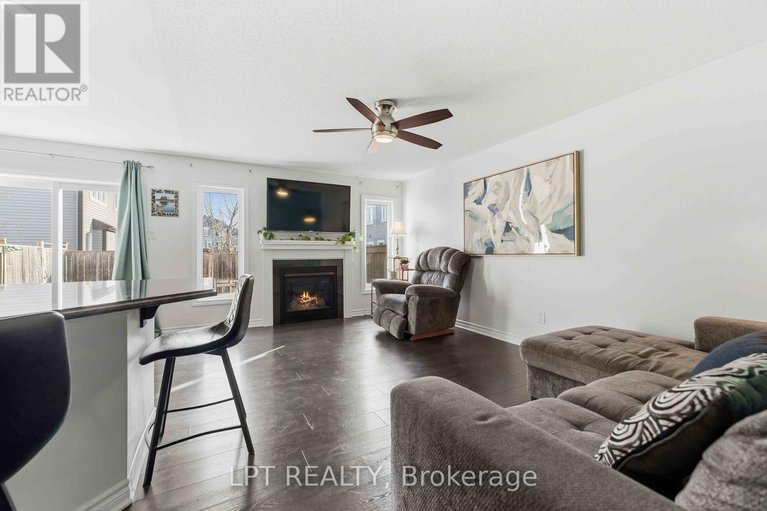 29586146/782-maloja-way/stittsville-north/ottawa/ontario/K2S1B9_3