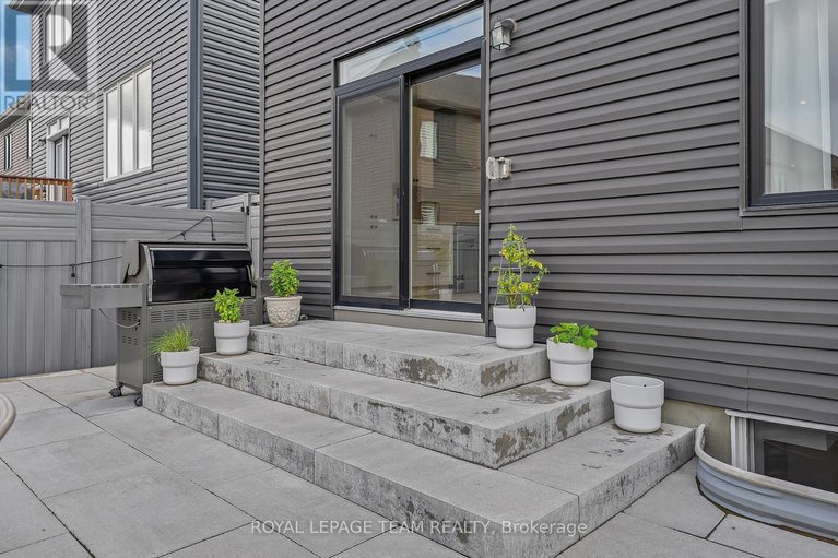 28583920/726-coast-circle/mahogany-community/ottawa/ontario/K4M0N2_45