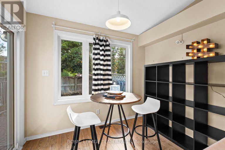 28867147/16-baton-court/katimavik/ottawa/ontario/K2L4C8_11