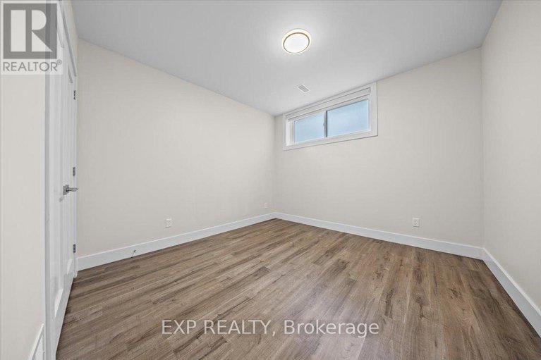 29125284/71-king-george-street/overbrookcastle-heights/ottawa/ontario/K1K1V4_27