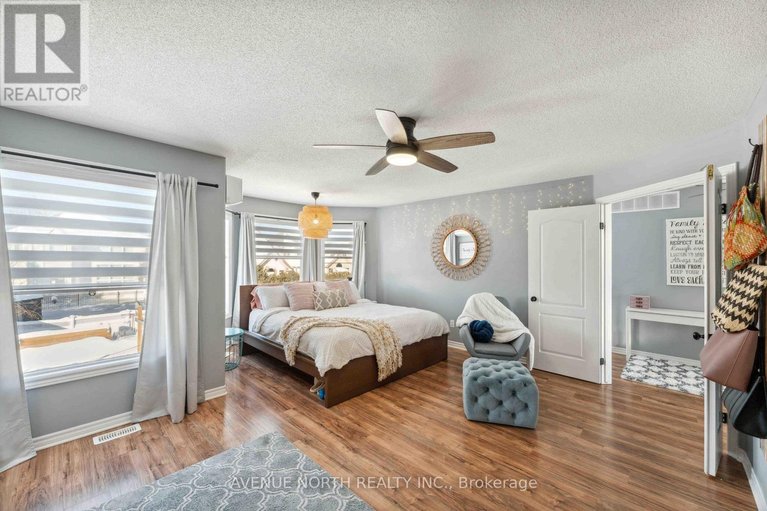 29476657/4-bracewood-way/stonebridge/ottawa/ontario/K2J4Y3_22