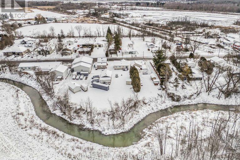 29156083/156-longueuil-street/lorignal/champlain/ontario/K0B1K0_32