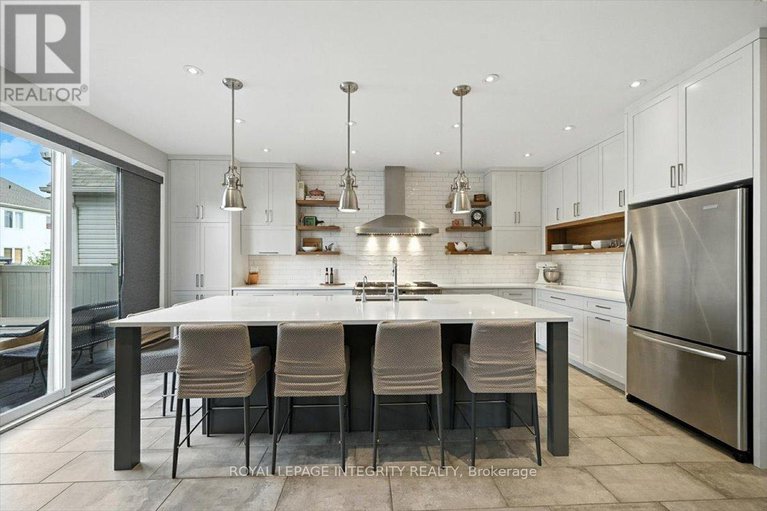 28804578/106-trail-side-circle/springridgeeast-village/ottawa/ontario/K4A5A9_11