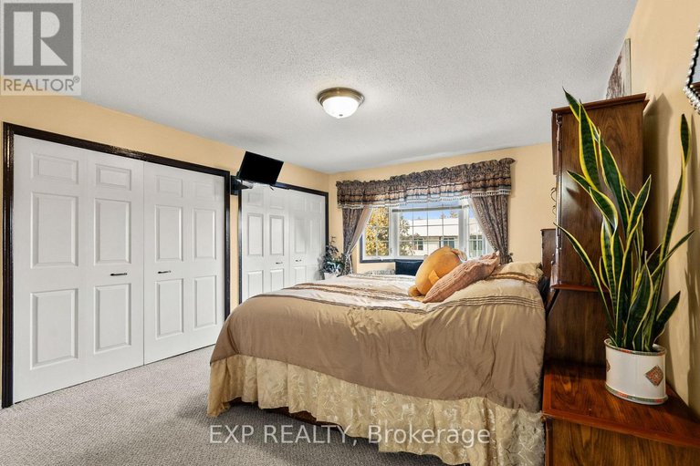 29397819/1424-progress-place/pineview/ottawa/ontario/K1B5M3_22