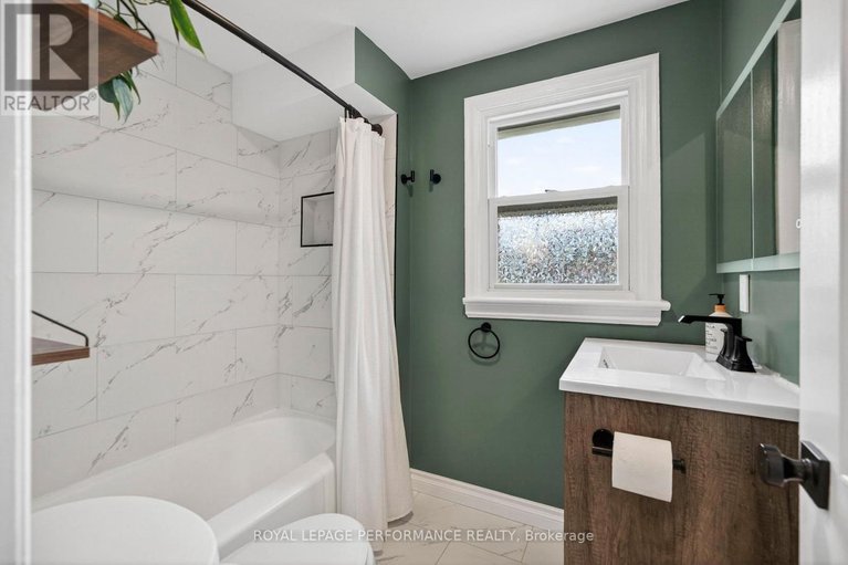29674451/344-richelieu-avenue/vanier/ottawa/ontario/K1L6J9_29