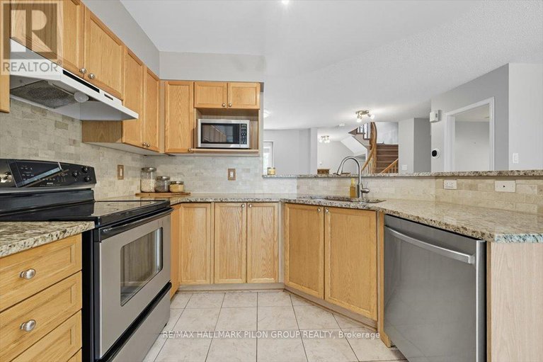 28847182/2064-breezewood-street/springridgeeast-village/ottawa/ontario/K4A4R9_8