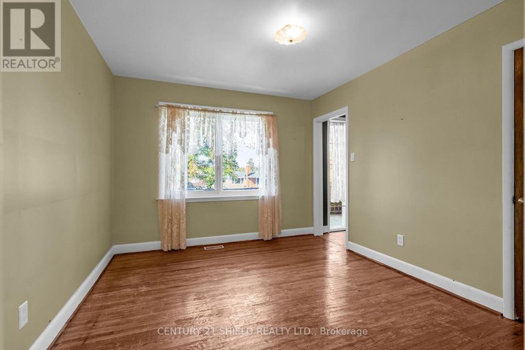 28960052/94-columbia-avenue/long-sault/south-stormont/ontario/K0C1P0_18