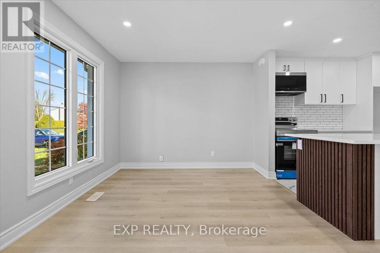 29178541/290-elderberry-terrace/chatelaine-village/ottawa/ontario/K1E1Z1_15