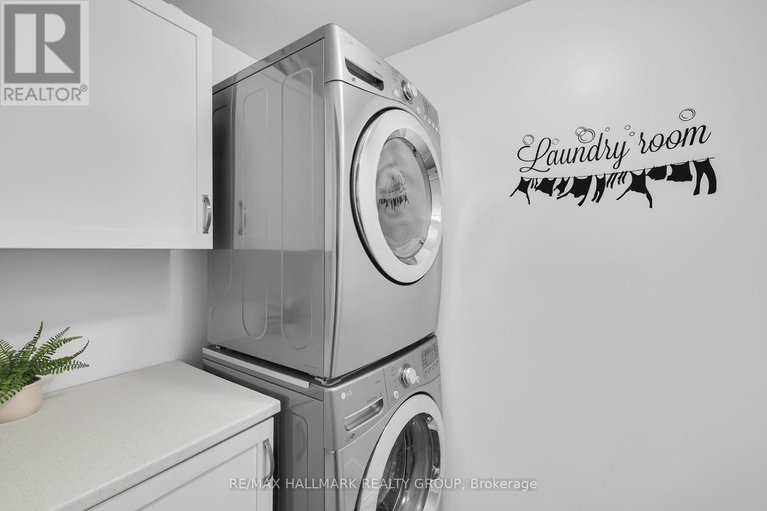 28989053/118-queensline-drive/bruce-farmgraham-parkqualicumbellands/ottawa/ontario/K2H7J5_28