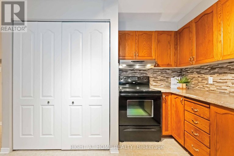 29079290/7-weybridge-drive-s/cedargrovefraserdale/ottawa/ontario/K2J4A1_12