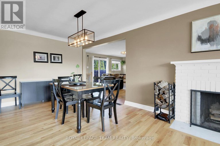 28798698/43-epworth-avenue/meadowlandsst-claire-gardens/ottawa/ontario/K2G2L8_10
