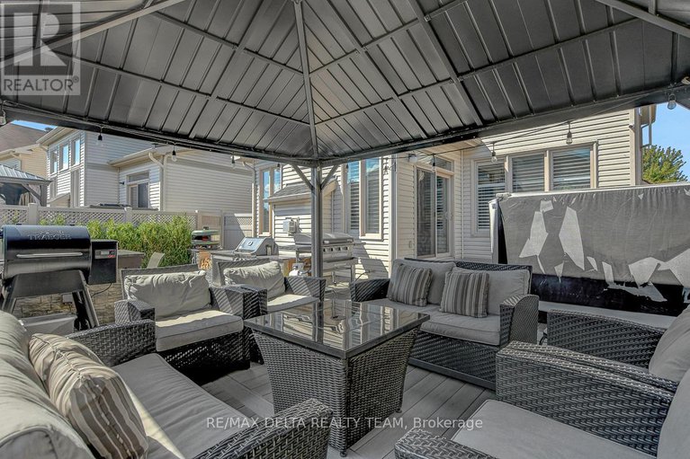 28863852/1916-montmere-avenue/notting-hillsummerside/ottawa/ontario/K4A0E7_41
