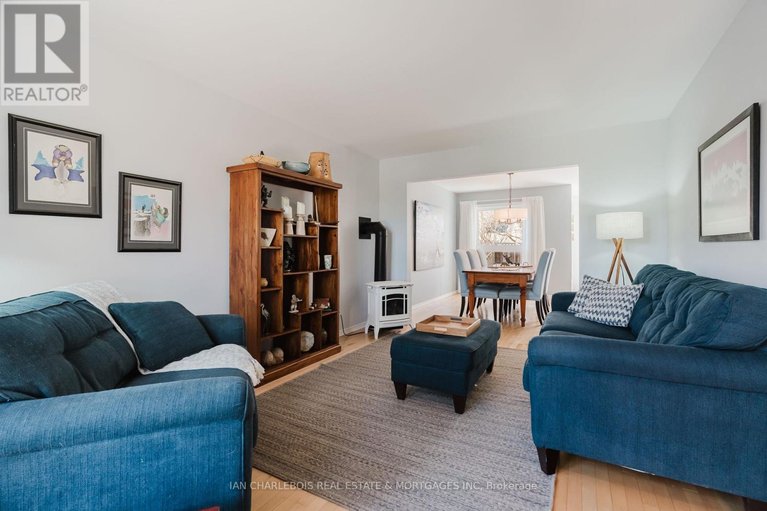 29631308/583-apollo-way/fallingbrookpineridge/ottawa/ontario/K4A1T7_9