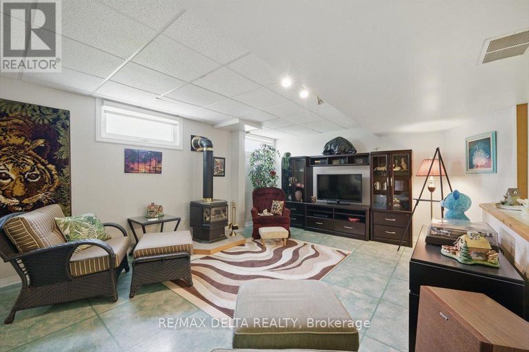 29069393/1800-tucker-road/clarencerockland-twp/clarence-rockland/ontario/K4K1K7_30