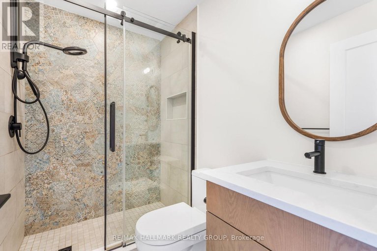28711470/404-premiere-lane/town-of-rockland/clarence-rockland/ontario/K4K0M7_23