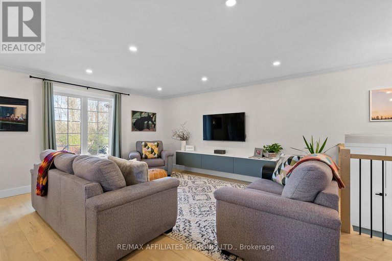 29072843/6525-clifford-avenue/south-glengarry-charlottenburgh-twp/south-glengarry/ontario/K6H5R5_12