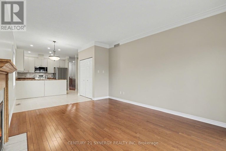 29612747/894-gosnell-terrace/fallingbrookgardenway-south/ottawa/ontario/K4A5C2_6