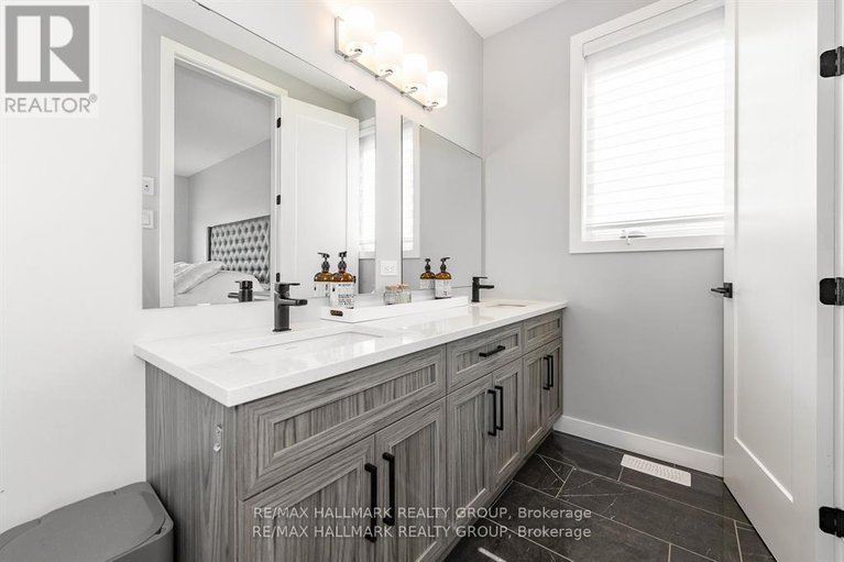 28309786/45-richer-street-e/north-stormont-finch-twp/north-stormont/ontario/K0A1R0_19