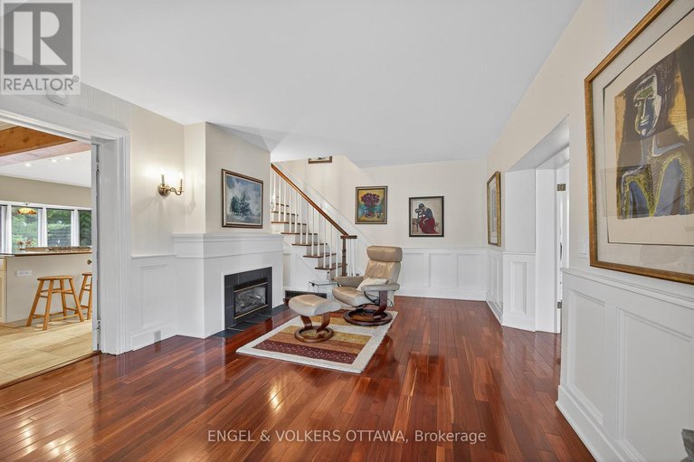 28738761/233-strathburn-street/almonte/mississippi-mills/ontario/K0A1A0_15