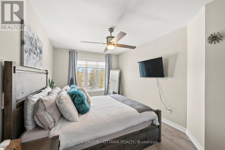 29586662/294-308-masters-lane/town-of-rockland/clarence-rockland/ontario/N1A2W1_22